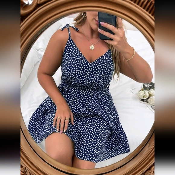 💜 4 for $50 Plus Size Dress (Shein 4X - US 20)💜 - Picture 1 of 2